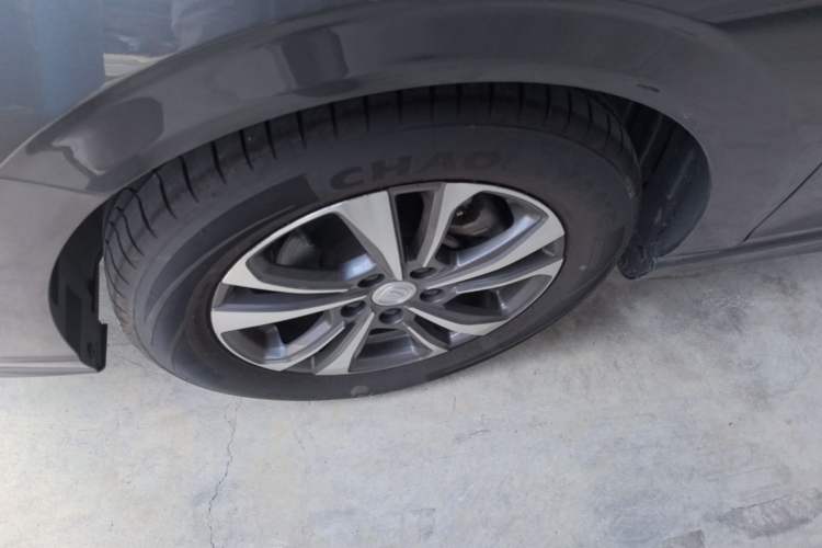 Used CHANGAN Eado 2023 Changan Edition PLUS Blue Whale NE 1.4T GDI DCT Prestige Version Exterior 4