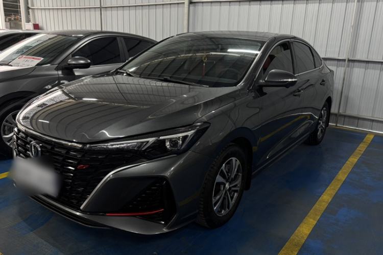 Used CHANGAN Eado 2023 Changan Edition PLUS Blue Whale NE 1.4T GDI DCT Prestige Version Exterior 4