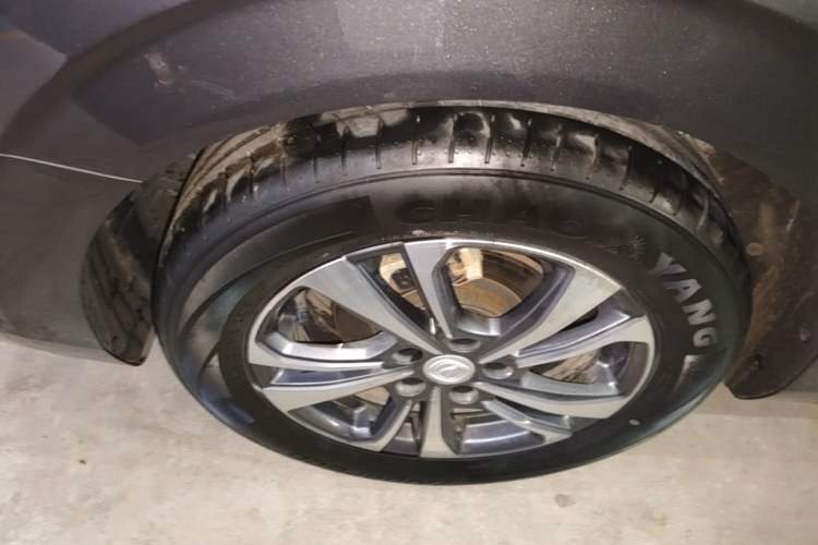 Used CHANGAN Eado 2023 Changan Edition PLUS Blue Whale NE 1.4T GDI DCT Prestige Version Exterior 5