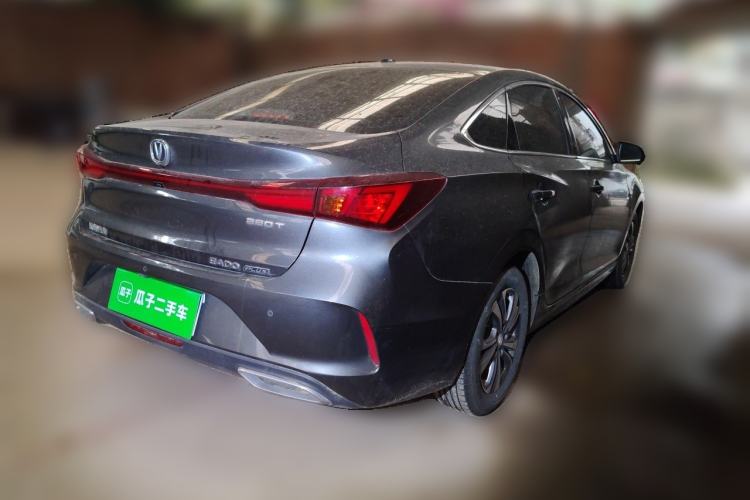 Used CHANGAN Eado 2023 Changan Edition PLUS Blue Whale NE 1.4T GDI DCT Prestige Version Exterior 5