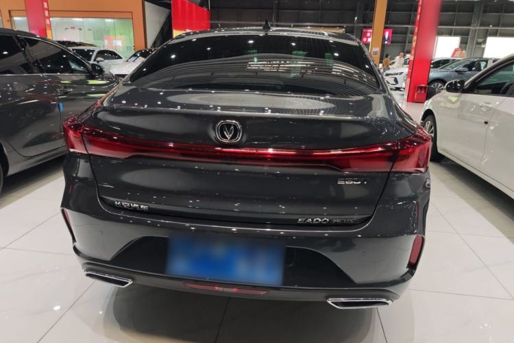 Used CHANGAN Eado 2023 Changan Edition PLUS Blue Whale NE 1.4T GDI DCT Prestige Version Exterior 5