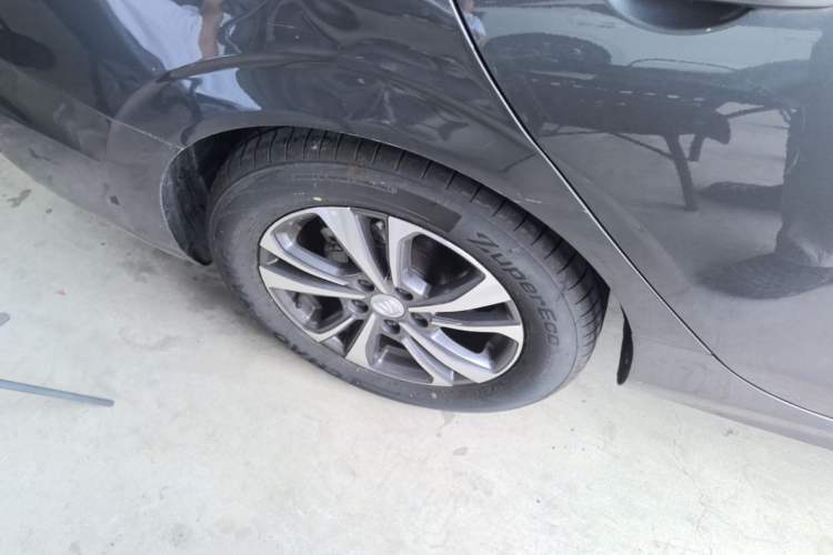 Used CHANGAN Eado 2023 Changan Edition PLUS Blue Whale NE 1.4T GDI DCT Prestige Version Exterior 5
