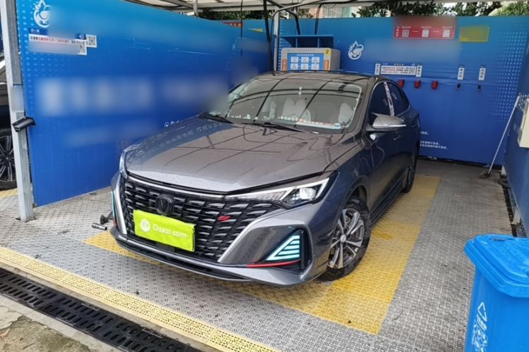 Used CHANGAN Eado 2023 Changan Edition PLUS Blue Whale NE 1.4T GDI DCT Prestige Version Exterior 6