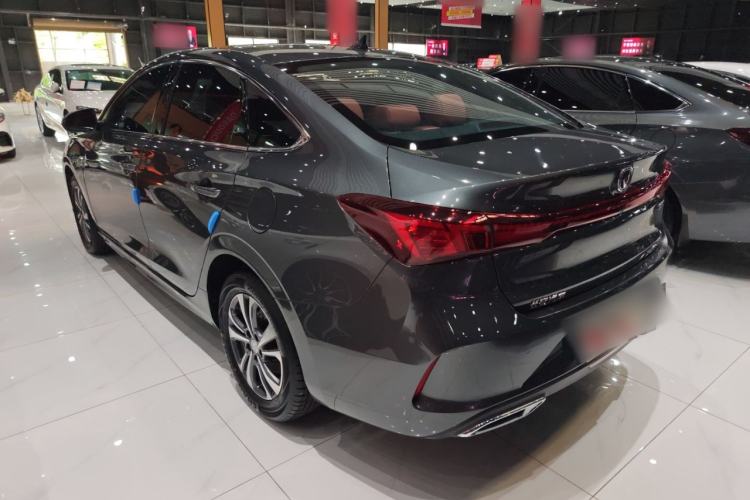 Used CHANGAN Eado 2023 Changan Edition PLUS Blue Whale NE 1.4T GDI DCT Prestige Version Exterior 6