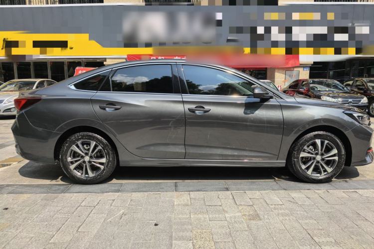 Used CHANGAN Eado 2023 Changan Edition PLUS Blue Whale NE 1.4T GDI DCT Prestige Version Exterior 6
