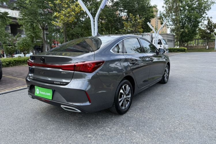 Used CHANGAN Eado 2023 Changan Edition PLUS Blue Whale NE 1.4T GDI DCT Prestige Version Exterior 6