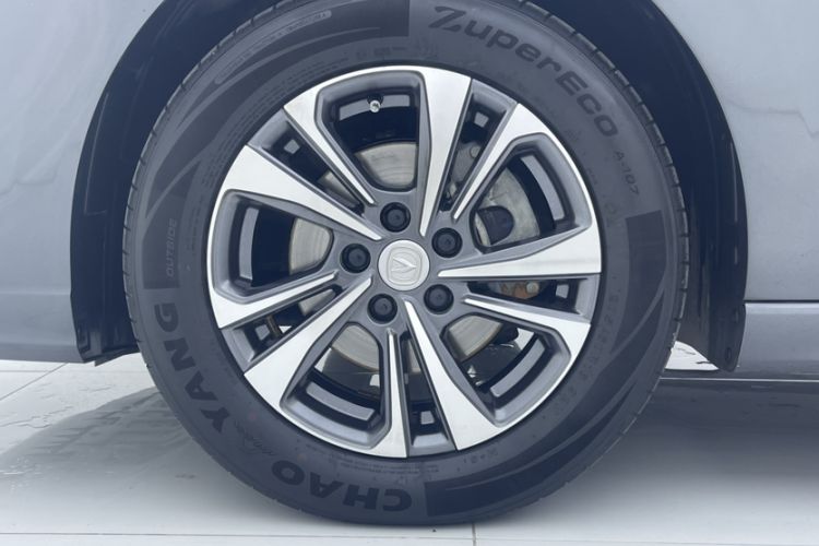 Used CHANGAN Eado 2023 Changan Edition PLUS Blue Whale NE 1.4T GDI DCT Prestige Version Exterior 7