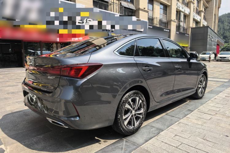 Used CHANGAN Eado 2023 Changan Edition PLUS Blue Whale NE 1.4T GDI DCT Prestige Version Exterior 7