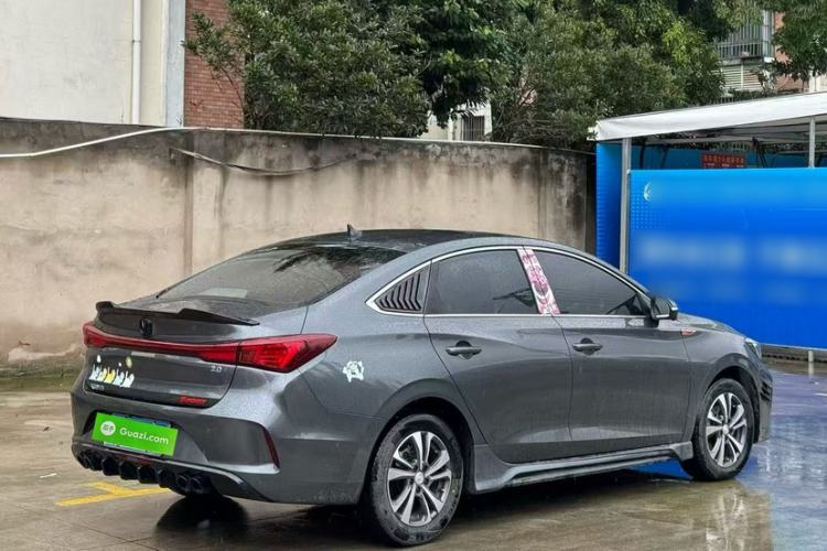 Used CHANGAN Eado 2023 Changan Edition PLUS Blue Whale NE 1.4T GDI DCT Prestige Version Exterior 9