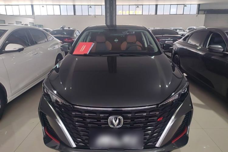 Used CHANGAN Eado 2023 Changan Edition PLUS Blue Whale NE 1.4T GDI DCT Prestige Version Front