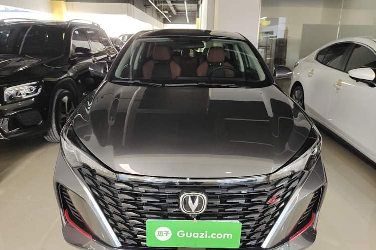 Used CHANGAN Eado 2023 Changan Edition PLUS Blue Whale NE 1.4T GDI DCT Prestige Version Front