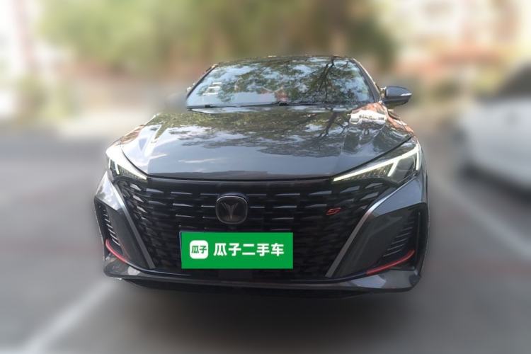 Used CHANGAN Eado 2023 Changan Edition PLUS Blue Whale NE 1.4T GDI DCT Prestige Version Front