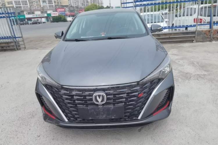 Used CHANGAN Eado 2023 Changan Edition PLUS Blue Whale NE 1.4T GDI DCT Prestige Version Front