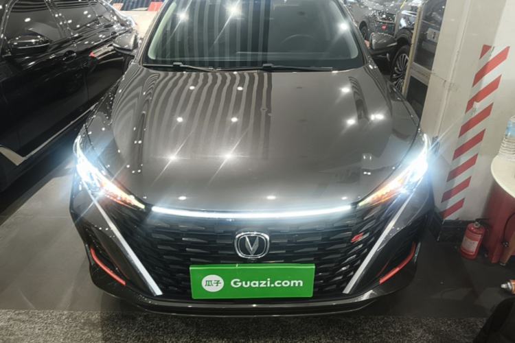 Used CHANGAN Eado 2023 Changan Edition PLUS Blue Whale NE 1.4T GDI DCT Prestige Version Front