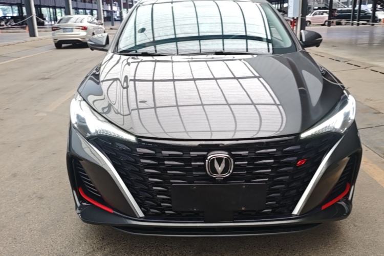 Used CHANGAN Eado 2023 Changan Edition PLUS Blue Whale NE 1.4T GDI DCT Prestige Version Front