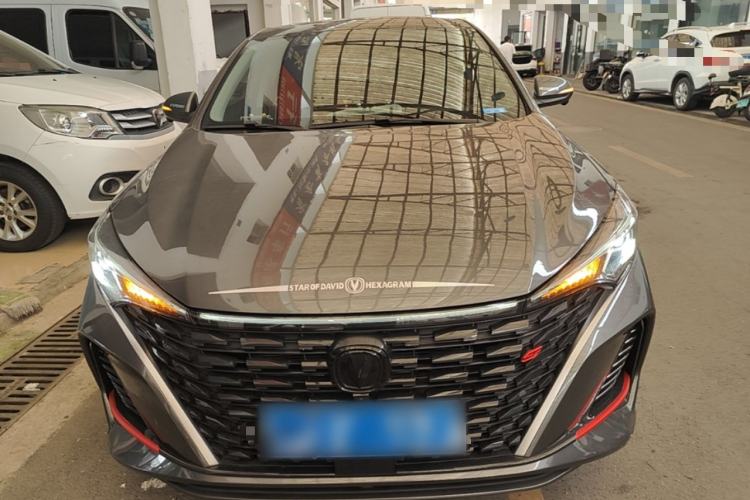 Used CHANGAN Eado 2023 Changan Edition PLUS Blue Whale NE 1.4T GDI DCT Prestige Version Front
