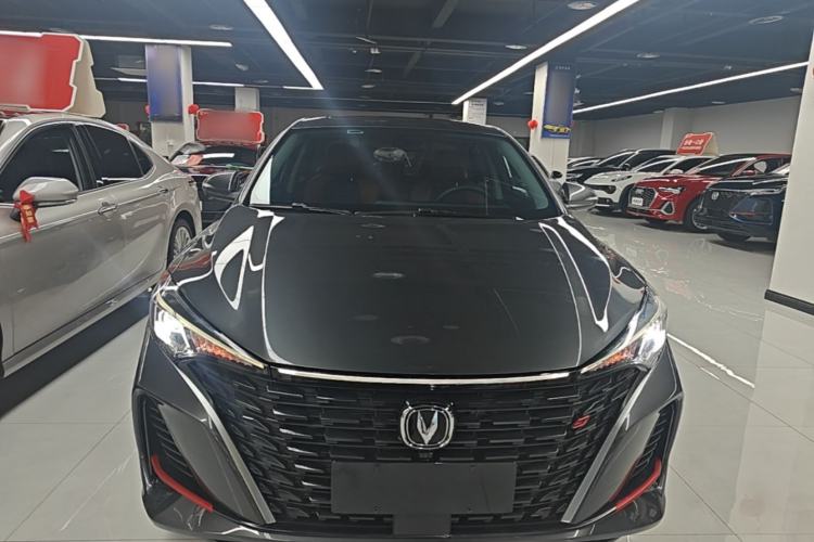 Used CHANGAN Eado 2023 Changan Edition PLUS Blue Whale NE 1.4T GDI DCT Prestige Version Front