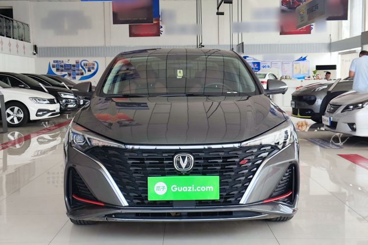 Used CHANGAN Eado 2023 Changan Edition PLUS Blue Whale NE 1.4T GDI DCT Prestige Version Front