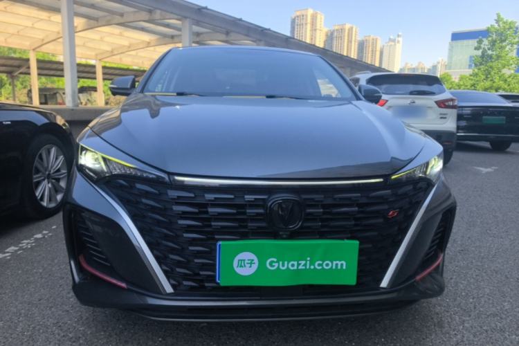 Used CHANGAN Eado 2023 Changan Edition PLUS Blue Whale NE 1.4T GDI DCT Prestige Version Front