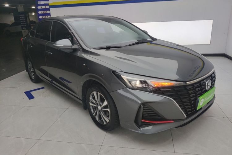 Used CHANGAN Eado 2023 Changan Edition PLUS Blue Whale NE 1.4T GDI DCT Prestige Version Front Right 45 Deg