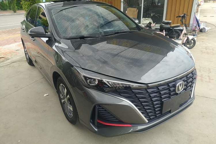 Used CHANGAN Eado 2023 Changan Edition PLUS Blue Whale NE 1.4T GDI DCT Prestige Version Front Right 45 Deg
