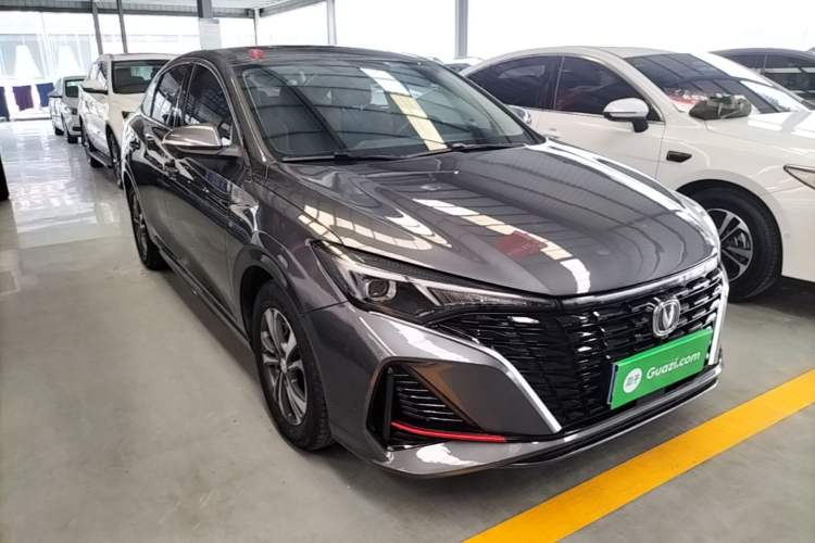 Used CHANGAN Eado 2023 Changan Edition PLUS Blue Whale NE 1.4T GDI DCT Prestige Version Front Right 45 Deg