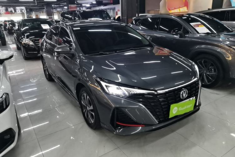 Used CHANGAN Eado 2023 Changan Edition PLUS Blue Whale NE 1.4T GDI DCT Prestige Version Front Right 45 Deg