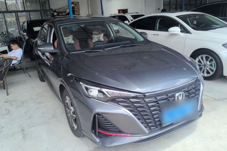 Used CHANGAN Eado 2023 Changan Edition PLUS Blue Whale NE 1.4T GDI DCT Prestige Version Front Right 45 Deg