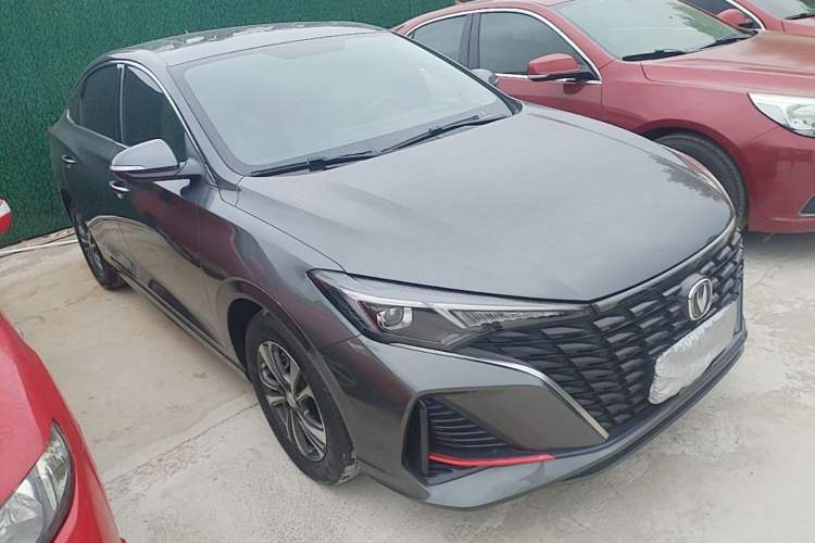 Used CHANGAN Eado 2023 Changan Edition PLUS Blue Whale NE 1.4T GDI DCT Prestige Version Front Right 45 Deg