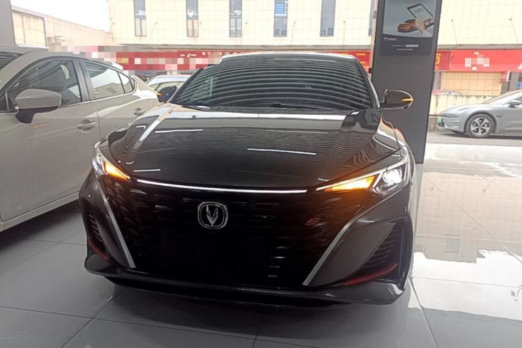 Used CHANGAN Eado 2023 Changan Edition PLUS Blue Whale NE 1.4T GDI DCT Prestige Version Front
