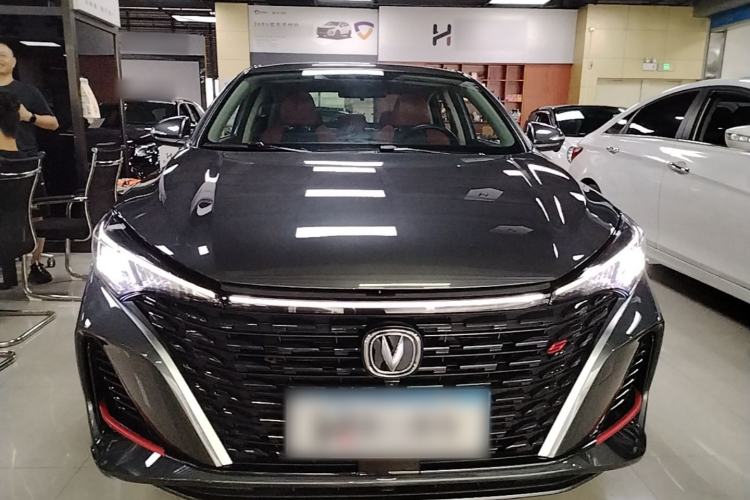 Used CHANGAN Eado 2023 Changan Edition PLUS Blue Whale NE 1.4T GDI DCT Prestige Version Front