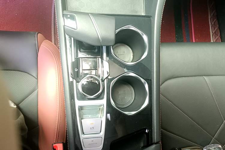 Used CHANGAN Eado 2023 Changan Edition PLUS Blue Whale NE 1.4T GDI DCT Prestige Version Gear Lever