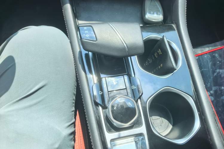 Used CHANGAN Eado 2023 Changan Edition PLUS Blue Whale NE 1.4T GDI DCT Prestige Version Gear Lever