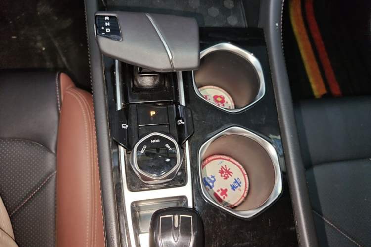 Used CHANGAN Eado 2023 Changan Edition PLUS Blue Whale NE 1.4T GDI DCT Prestige Version Gear Lever