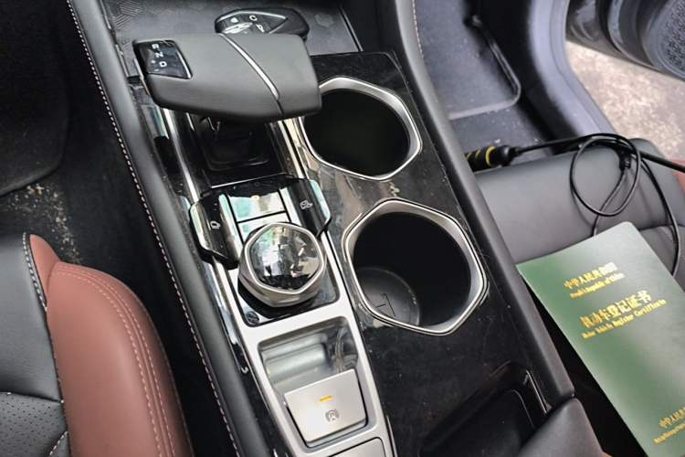 Used CHANGAN Eado 2023 Changan Edition PLUS Blue Whale NE 1.4T GDI DCT Prestige Version Gear Lever