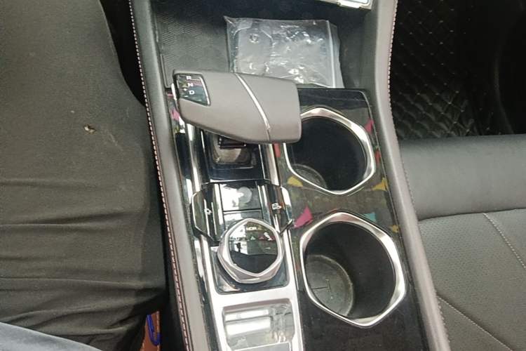Used CHANGAN Eado 2023 Changan Edition PLUS Blue Whale NE 1.4T GDI DCT Prestige Version Gear Lever