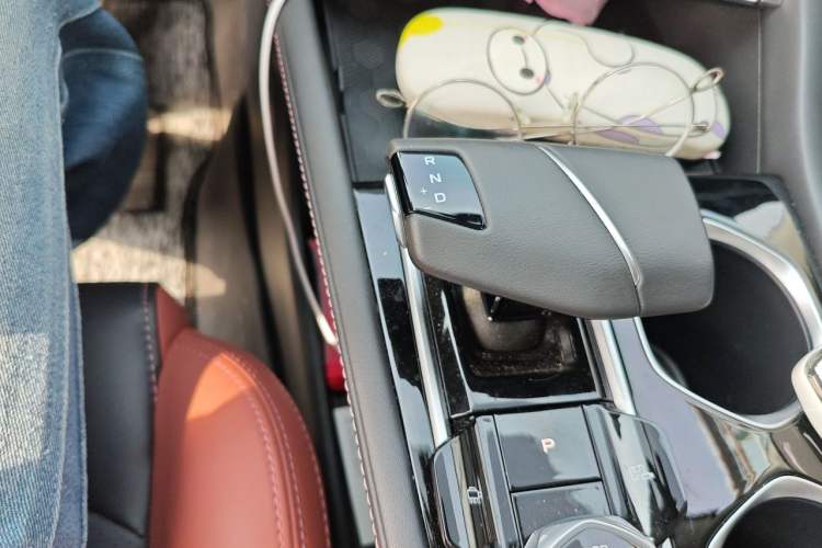 Used CHANGAN Eado 2023 Changan Edition PLUS Blue Whale NE 1.4T GDI DCT Prestige Version Gear Lever