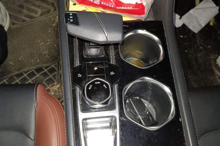 Used CHANGAN Eado 2023 Changan Edition PLUS Blue Whale NE 1.4T GDI DCT Prestige Version Gear Lever