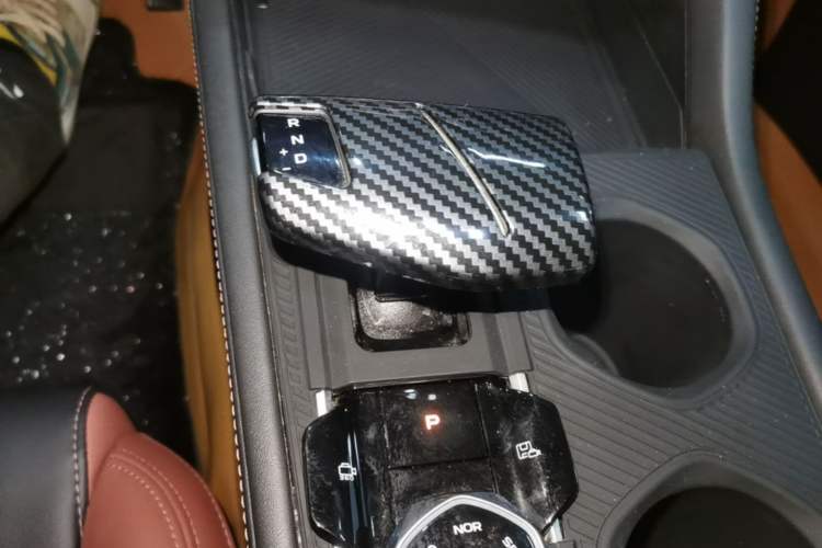 Used CHANGAN Eado 2023 Changan Edition PLUS Blue Whale NE 1.4T GDI DCT Prestige Version Gear Lever