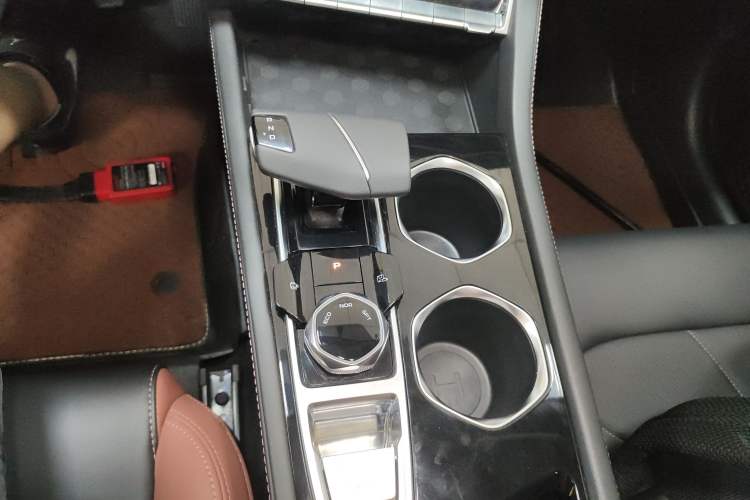 Used CHANGAN Eado 2023 Changan Edition PLUS Blue Whale NE 1.4T GDI DCT Prestige Version Gear Lever