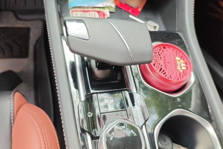 Used CHANGAN Eado 2023 Changan Edition PLUS Blue Whale NE 1.4T GDI DCT Prestige Version Gear Lever