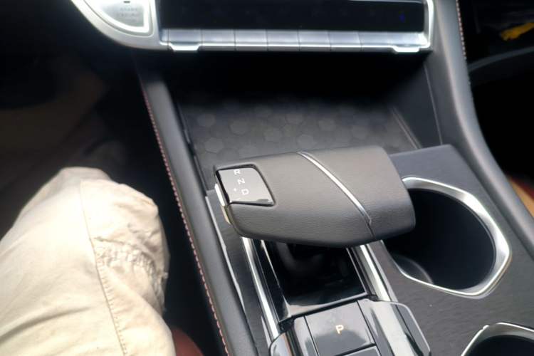 Used CHANGAN Eado 2023 Changan Edition PLUS Blue Whale NE 1.4T GDI DCT Prestige Version Gear Lever