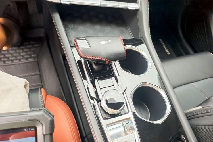 Used CHANGAN Eado 2023 Changan Edition PLUS Blue Whale NE 1.4T GDI DCT Prestige Version Gear Lever