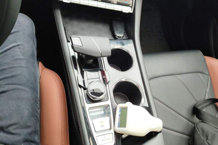 Used CHANGAN Eado 2023 Changan Edition PLUS Blue Whale NE 1.4T GDI DCT Prestige Version Gear Lever