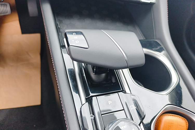 Used CHANGAN Eado 2023 Changan Edition PLUS Blue Whale NE 1.4T GDI DCT Prestige Version Gear Lever