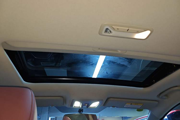 Used CHANGAN Eado 2023 Changan Edition PLUS Blue Whale NE 1.4T GDI DCT Prestige Version Headliner