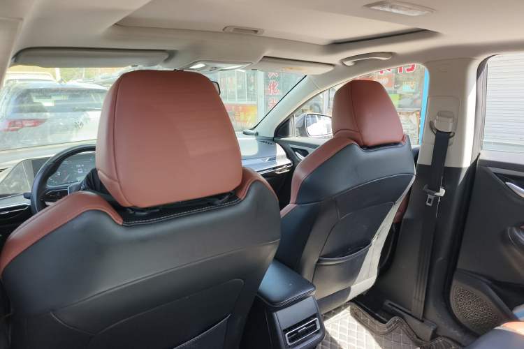 Used CHANGAN Eado 2023 Changan Edition PLUS Blue Whale NE 1.4T GDI DCT Prestige Version Headliner