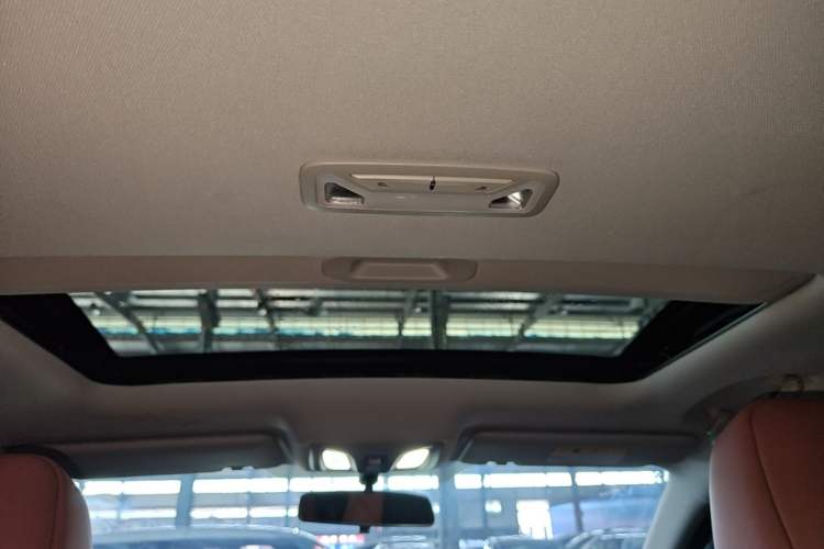Used CHANGAN Eado 2023 Changan Edition PLUS Blue Whale NE 1.4T GDI DCT Prestige Version Headliner