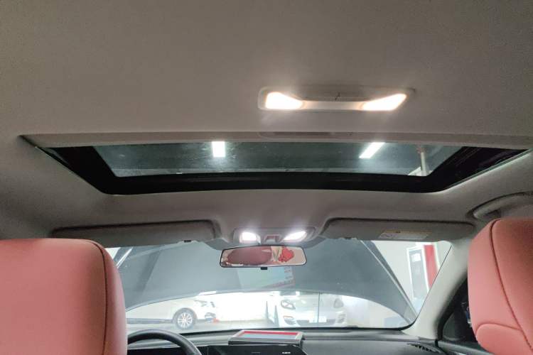 Used CHANGAN Eado 2023 Changan Edition PLUS Blue Whale NE 1.4T GDI DCT Prestige Version Headliner