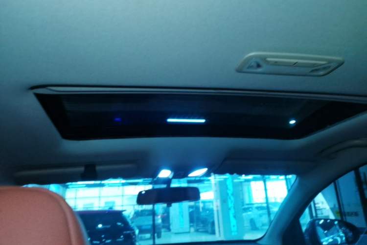 Used CHANGAN Eado 2023 Changan Edition PLUS Blue Whale NE 1.4T GDI DCT Prestige Version Headliner